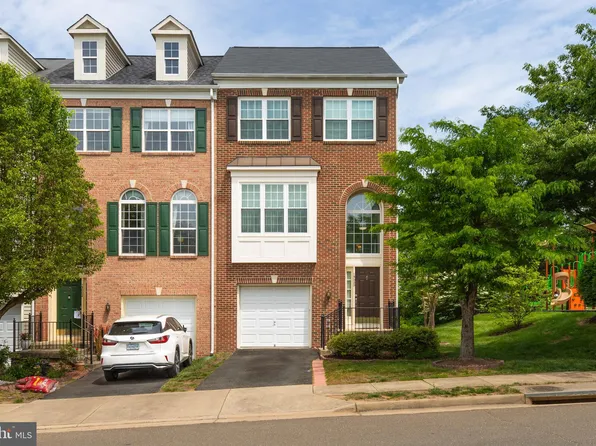 13000 Shenvale Cir, Bristow, VA 20136