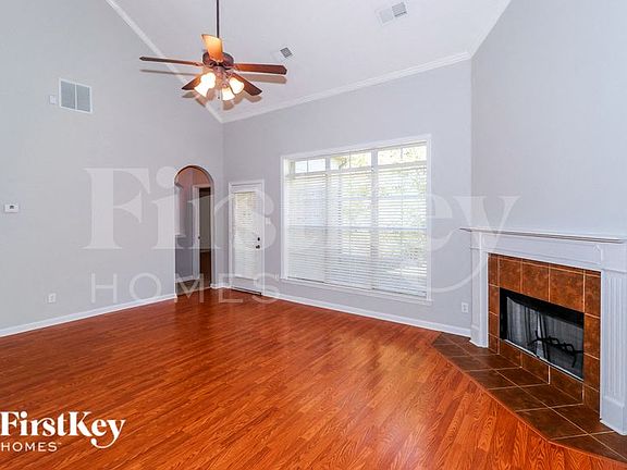 3rd image of 9176 Acadia Pl