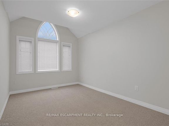 5th image of 4086 Canby St