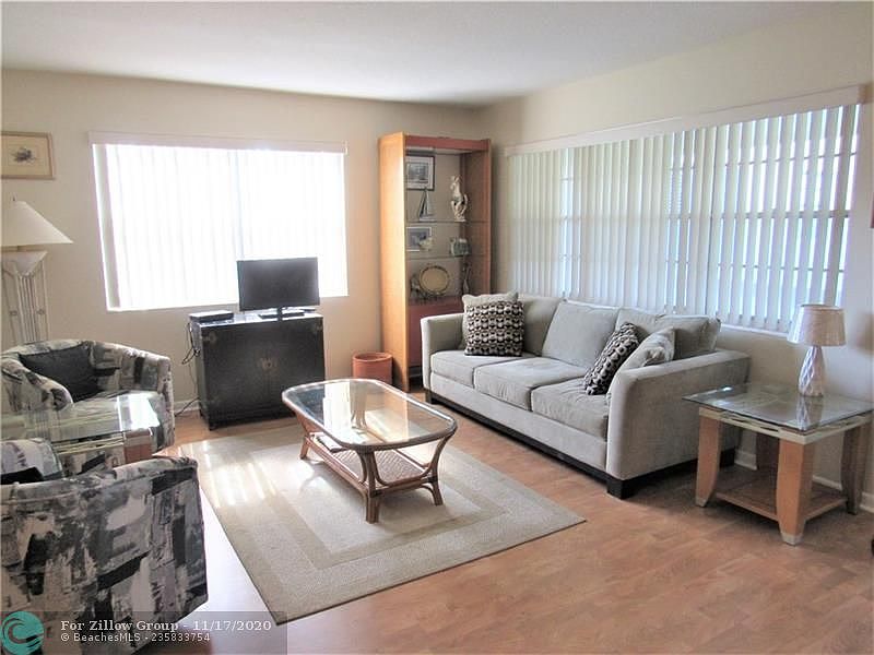 1st image of 449 Durham O #O