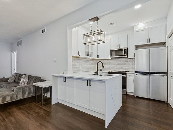 3rd image of 12660 Hillcrest Rd APT 8101