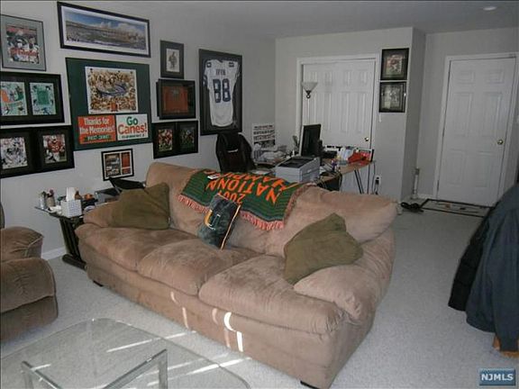 3rd image of 308 Winthrop Dr