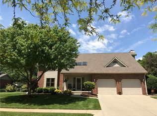 4045 Sandpiper Ln, Columbus, IN 47203