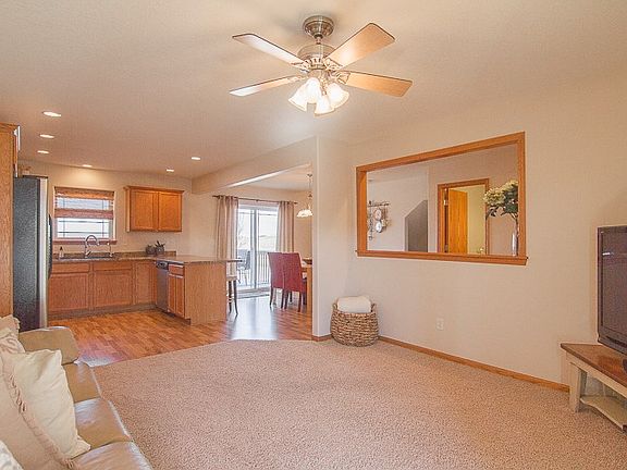 3rd image of 215 Alydar Dr