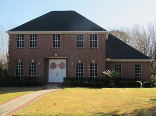 3380 Foxbriar Ln, Beaumont, TX 77706