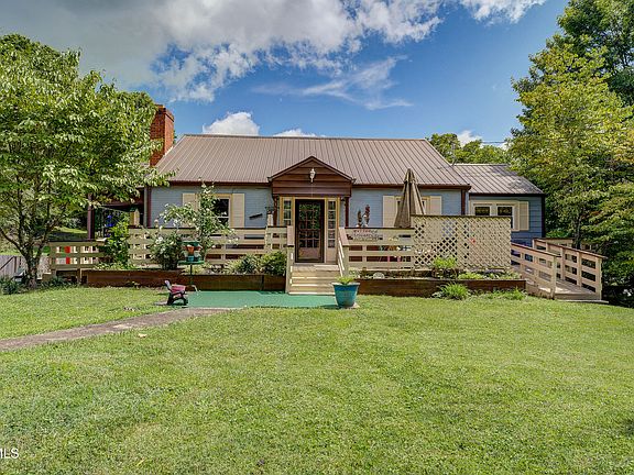 2nd image of 535 Vance Dr