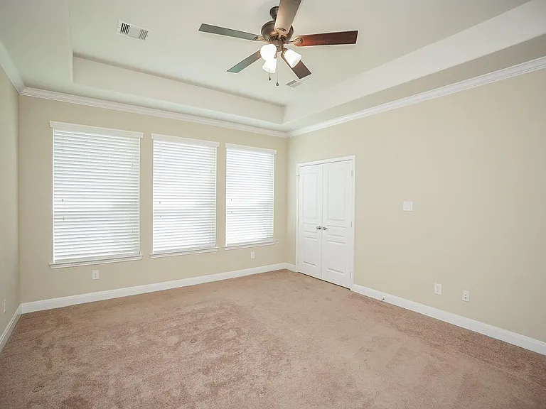 28515 Pleasant Forest Dr — Photo 19