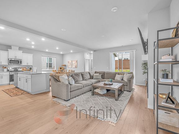 5th image of 8943 SW Vermillion Dr