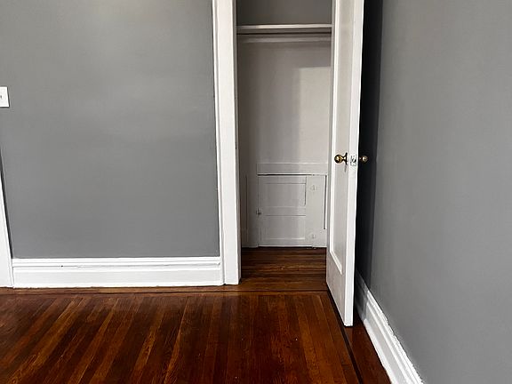 5th image of 18 N 12th St APT 301