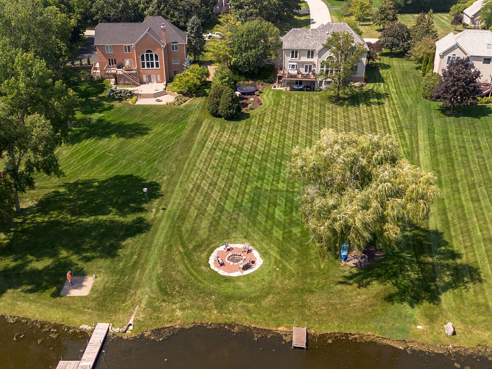 10 Middletree Ln, Hawthorn Woods, IL 60047 Zillow