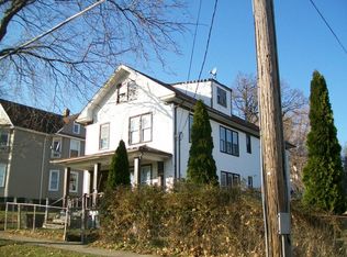 324 South Ave, Waukegan, IL 60085