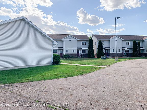 3rd image of 324 Folk St
