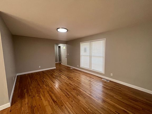 4th image of 2317 Wescreek Dr