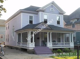 834 W Main St, Kalamazoo, MI