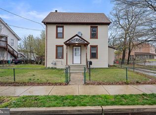 1525 Pine St, Paulsboro, NJ