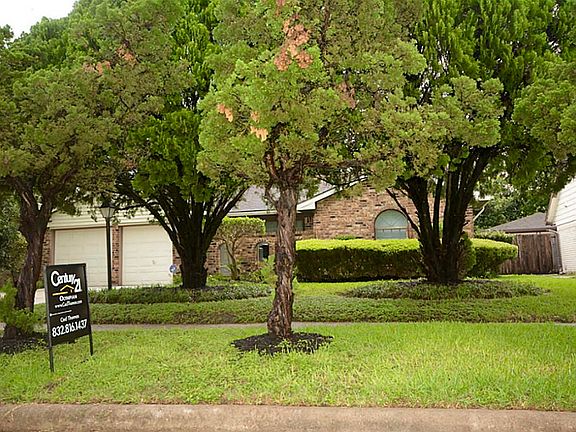 2nd image of 7942 Dawnridge Dr