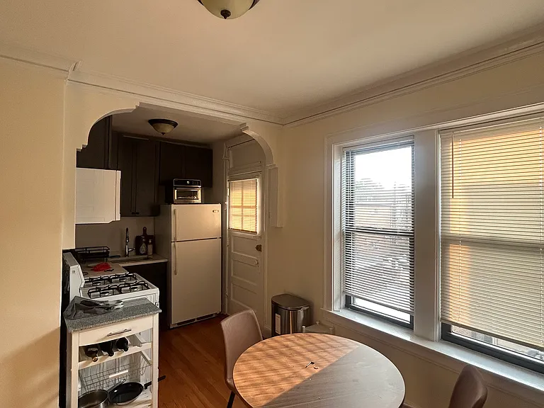 5039 N Washtenaw Ave #3 — Photo 3