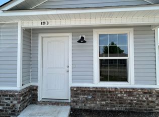 629 Alma Ave #D, Mulberry, AR 72947