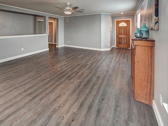 5th image of 13221 Dearbonne Dr