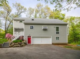 9 Hunter Dr, Derry, NH 03038