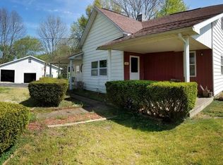 311 S 1st St, Farmersburg, IN 47850
