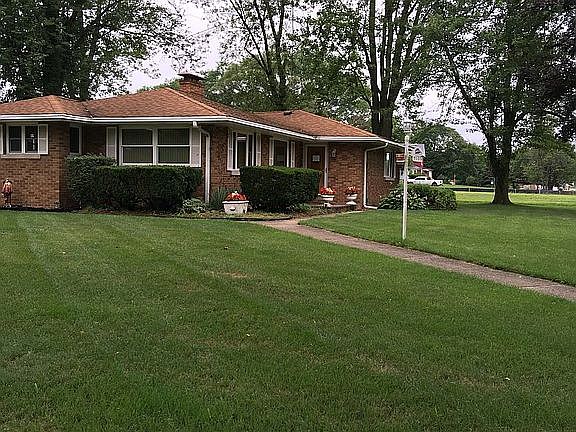 3rd image of 2109 W Indiana Ave