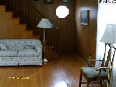 4th image of 15 Lee Dr