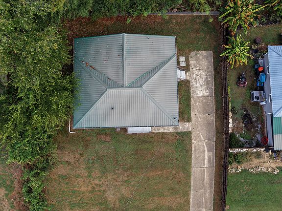3rd image of 338 McAfee Rd