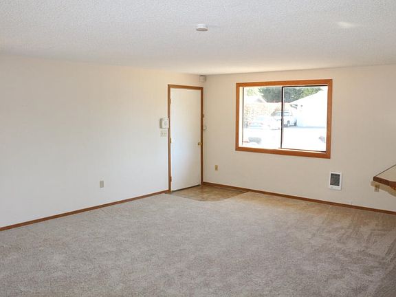 4th image of 15804 38th Avenue Ct E