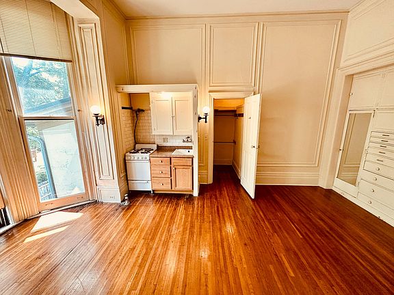 3rd image of 434 Cherry St SE APT 23