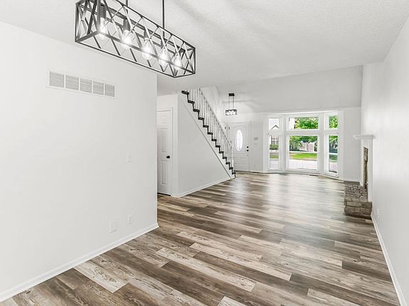 3rd image of 14902 Goodman St #1