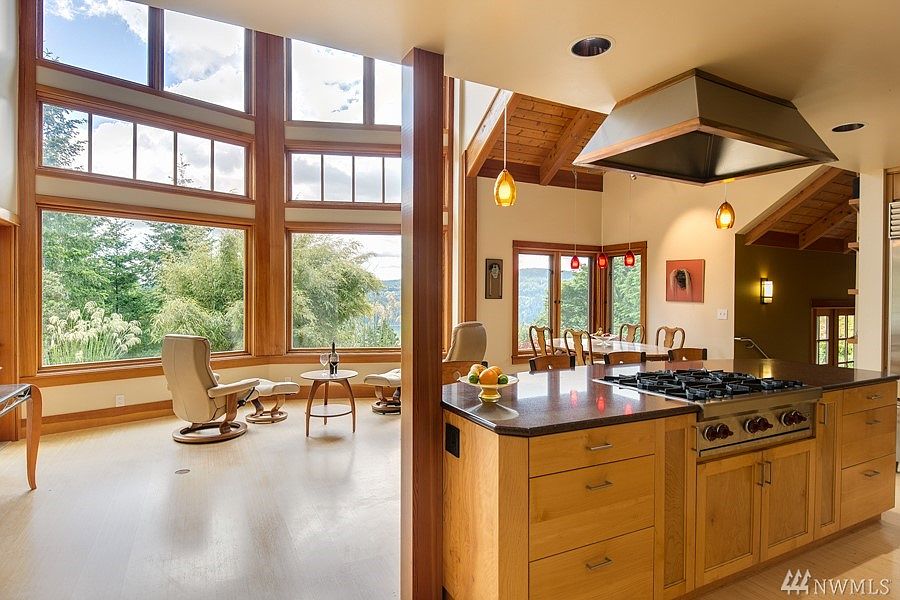 2nd image of 333 Fager Hill Rd
