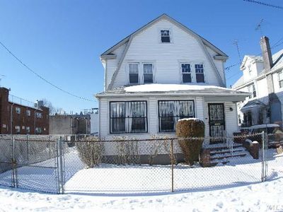 10136 223rd St, Jamaica, NY, 11429