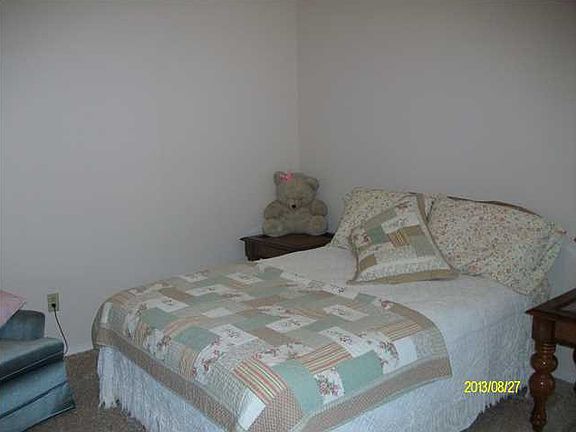 5th image of 1426 Sterling Point Dr