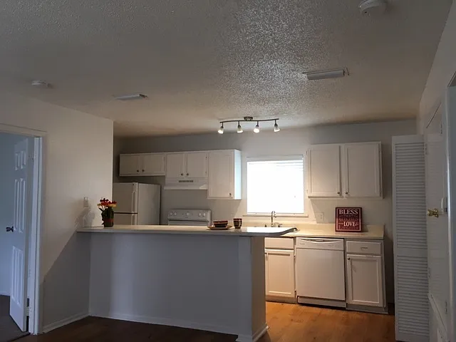 403 Buttercup Creek Blvd — Photo 14