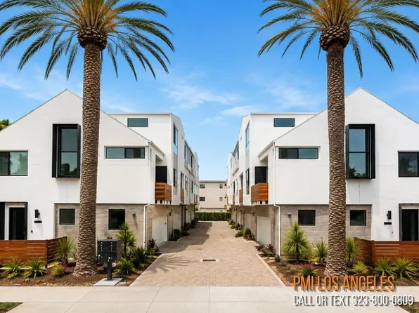 10706 W Octave Ln, North Hollywood, CA 91601