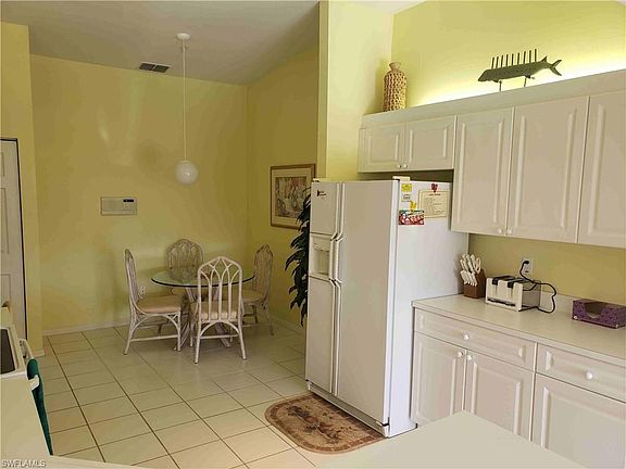 5th image of 7552 Oleander Gate Dr APT 204