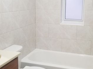 572 72nd St FLOOR 2, Brooklyn, NY 11209