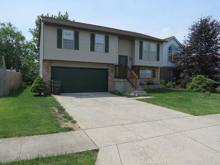 1159 Viewpointe Dr photo 1