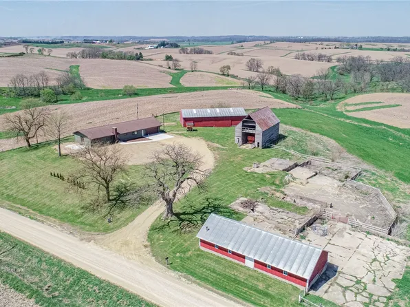 1030 105th St, Oxford Junction, IA 52323