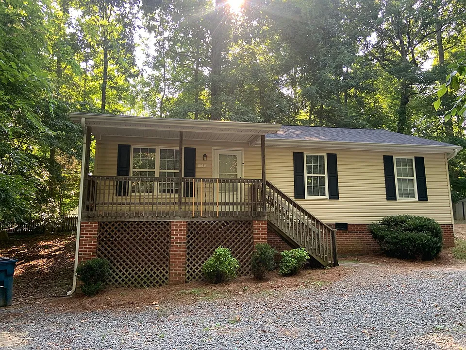 2443 Watkins Grove Point