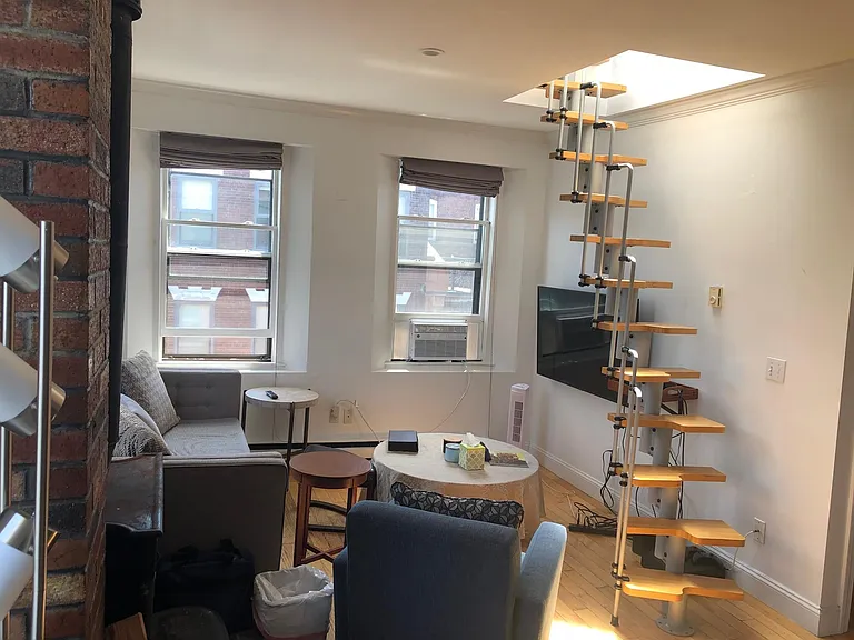 59 Phillips St #8 — Photo 2