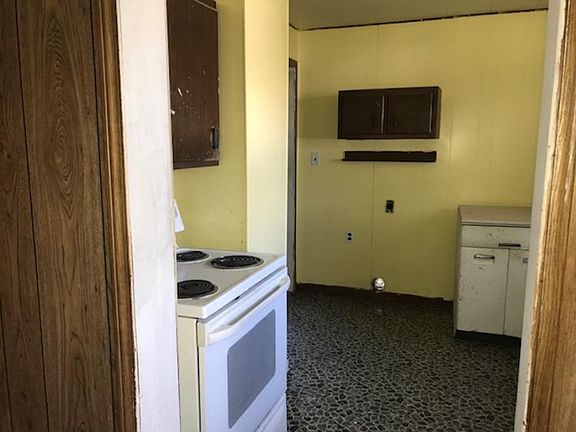 5th image of 115 Gilley Ave E