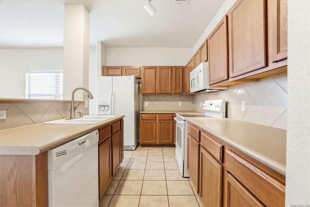 6038 Pecan Tree, San Antonio, TX - View 5