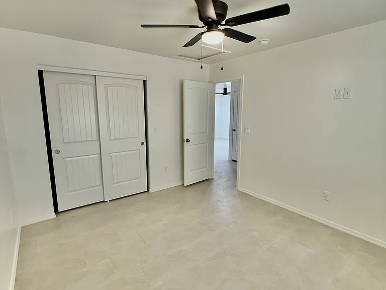 418 Flor Ct #1 — Photo 6