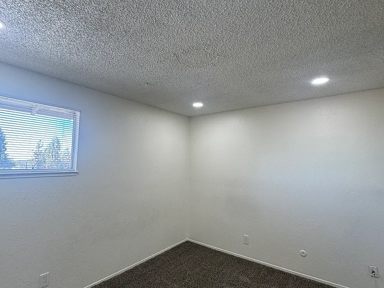 118 Yorkshire Ct #D — Photo 11