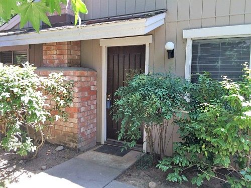 3rd image of 6826 Susanna Ct