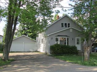 326 North Ave #E, Antigo, WI 54409