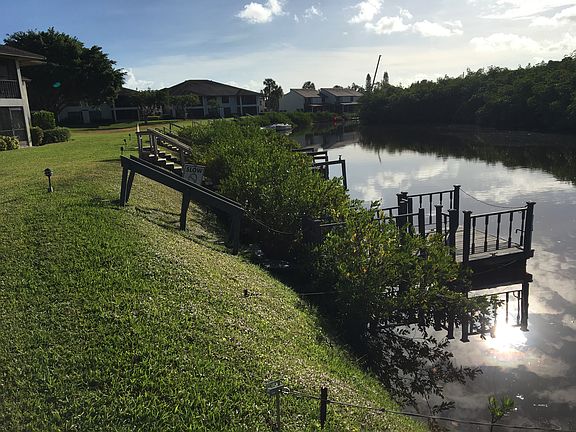 Dock
