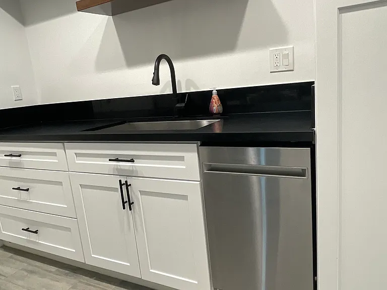 5720 Burchard Ave — Photo 13